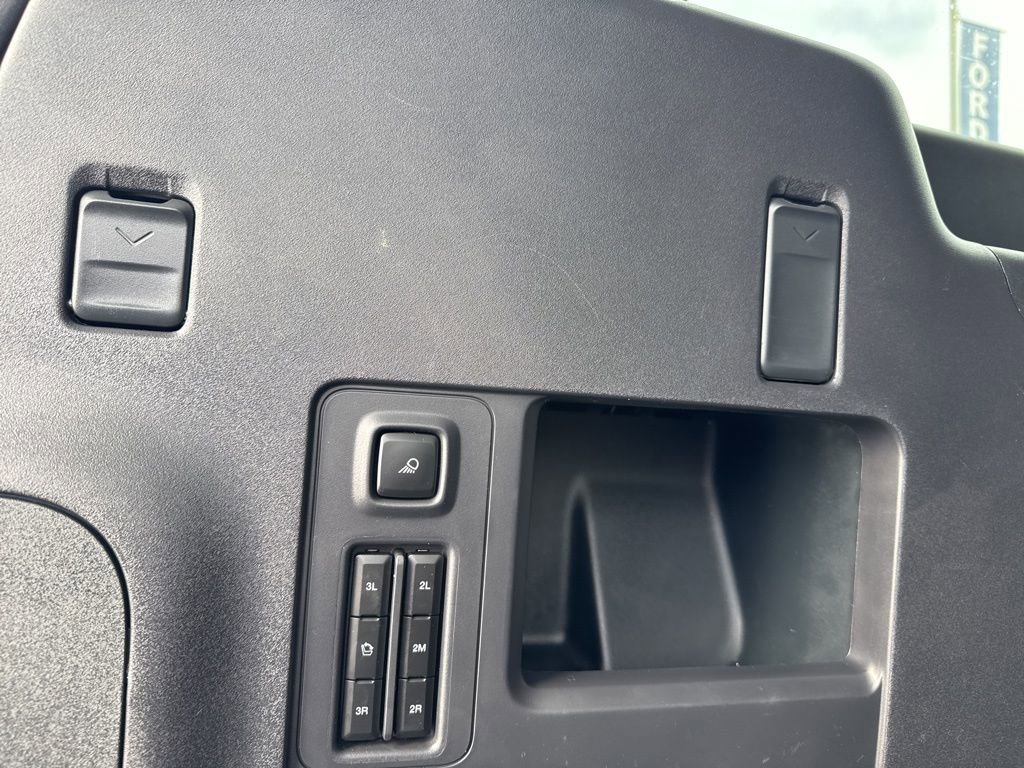 Used 2025 Ford Expedition Max Platinum w/ Platinum Ultimate Package image 9