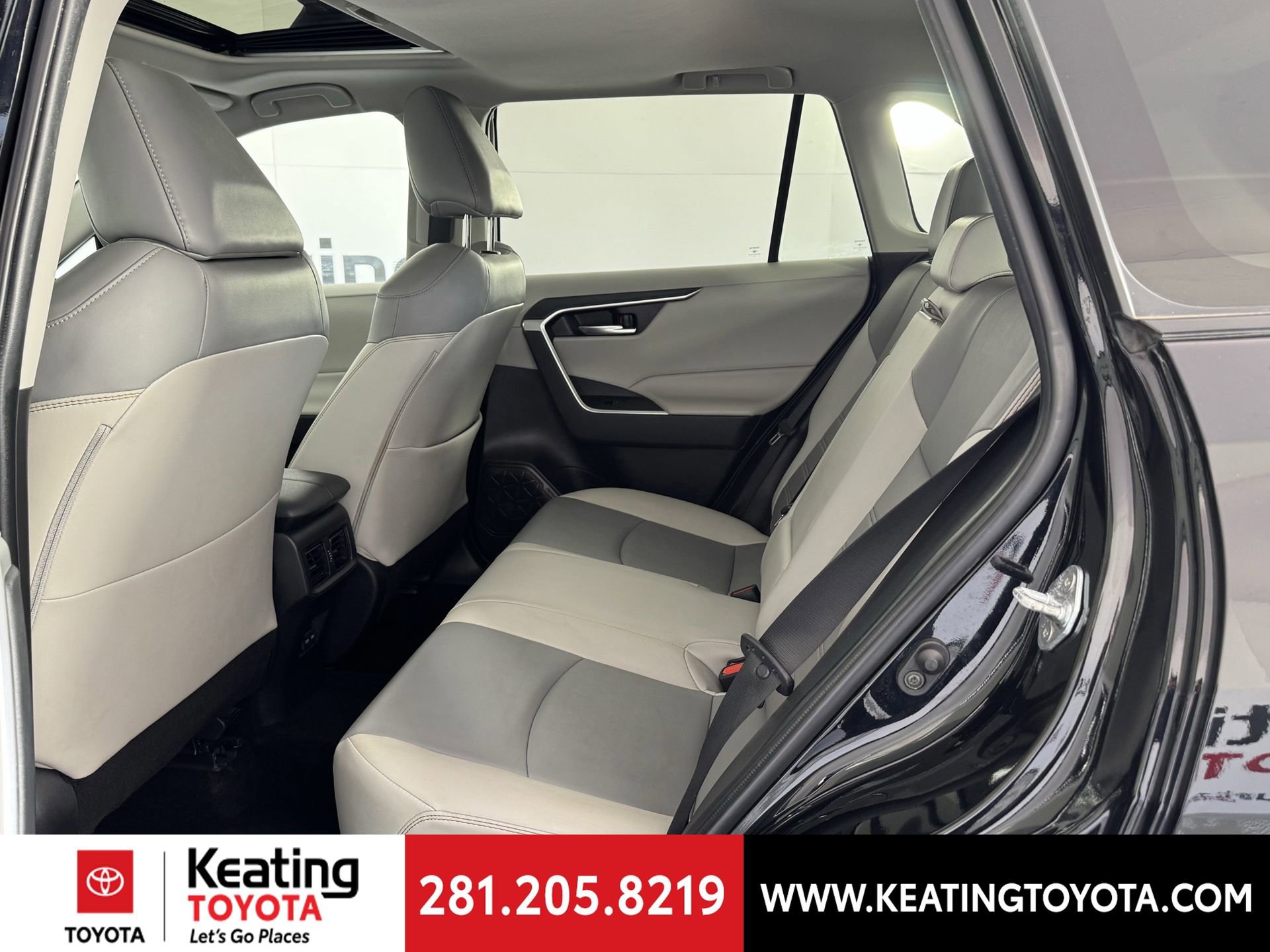 Certified 2022 Toyota RAV4 XLE Premium image 17