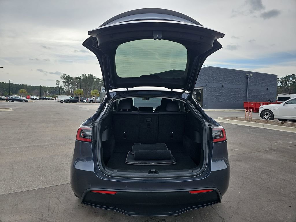 Used 2022 Tesla Model Y Performance image 16