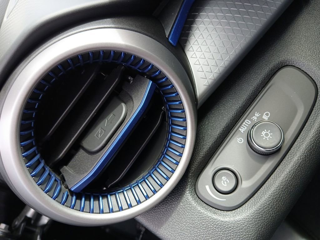 New 2026 Chevrolet Trax LS image 25