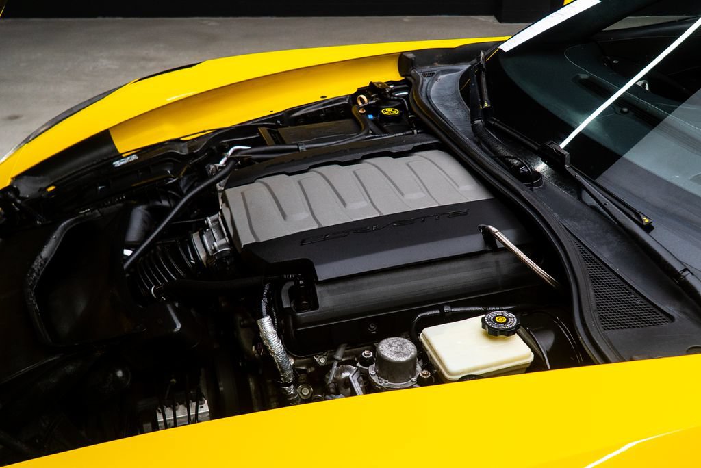 Used 2015 Chevrolet Corvette Stingray Convertible w/ 3LT Preferred Equipment Group RWD image 10