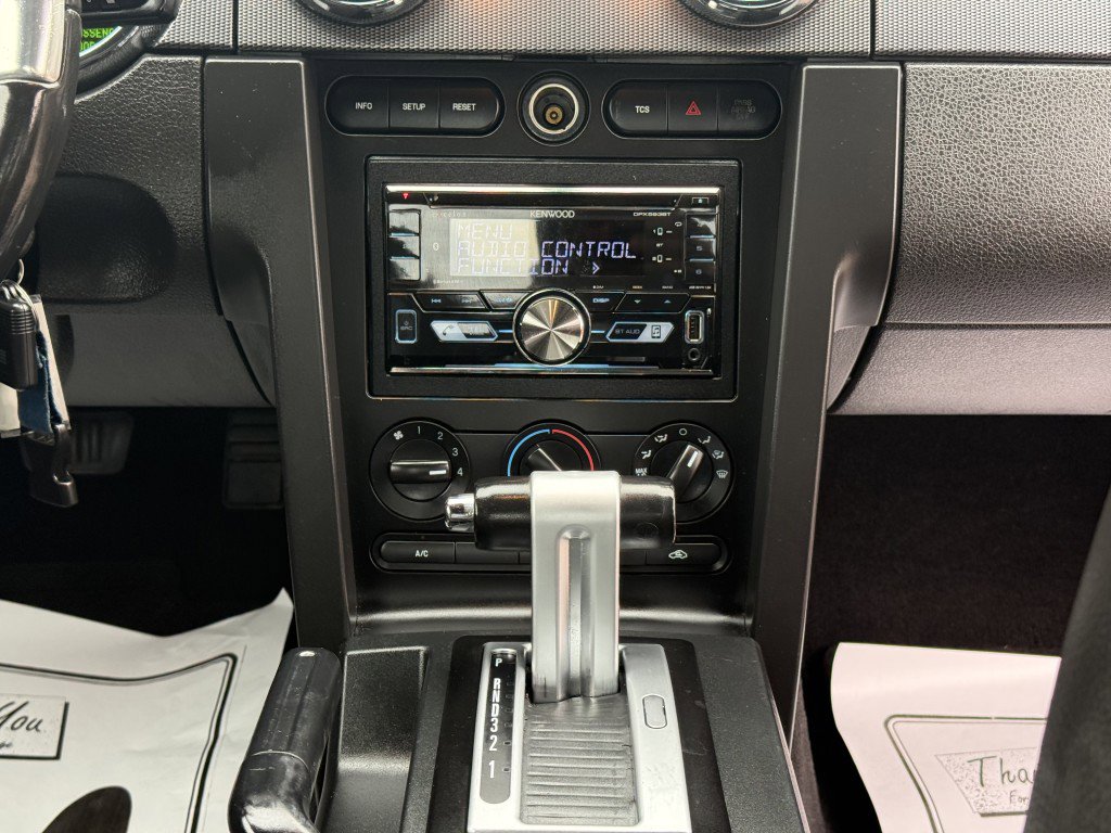 Used 2008 Ford Mustang Premium RWD image 26