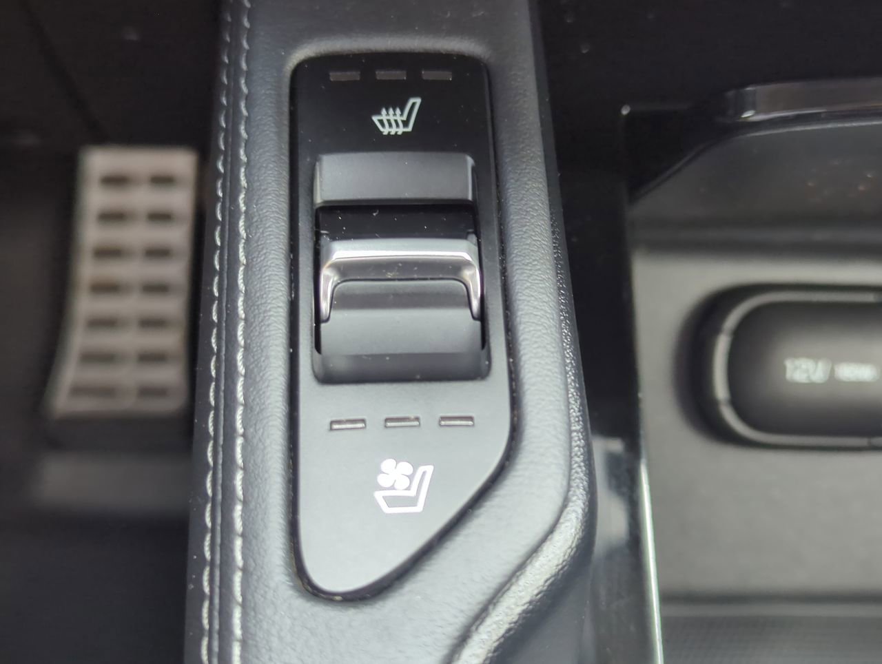 Used 2022 Kia Telluride SX w/ SX Prestige Package image 22