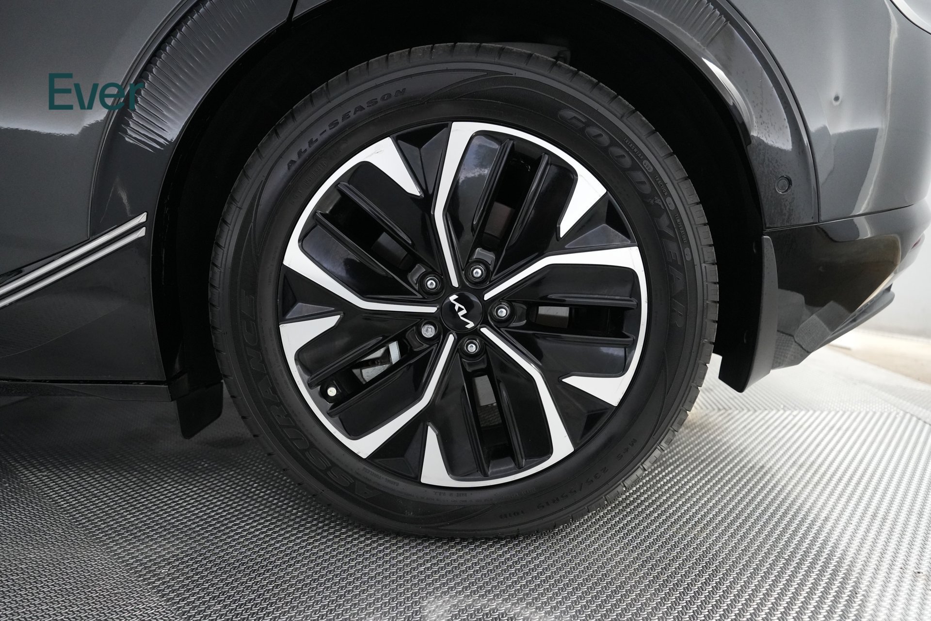 Used 2023 Kia EV6 Wind w/ Wind Technology Package RWD image 9