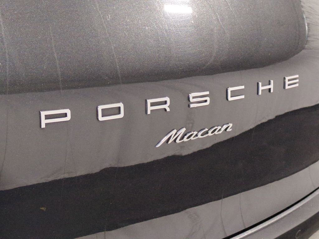 Used 2018 Porsche Macan image 14
