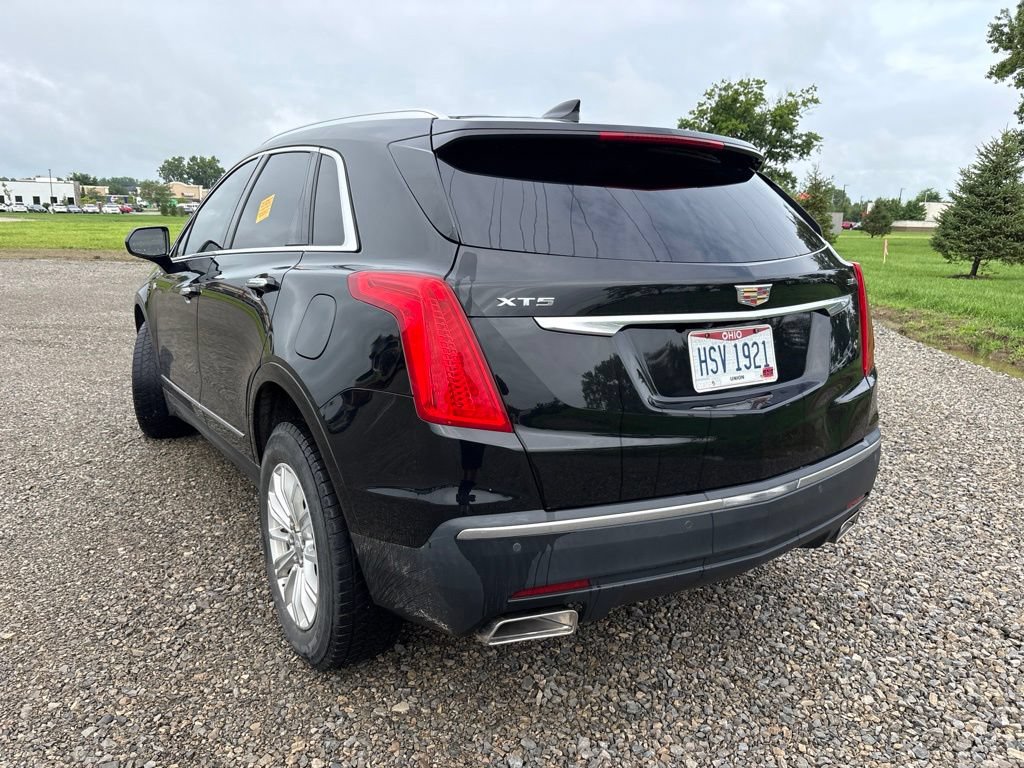 Used 2017 Cadillac XT5 FWD image 6