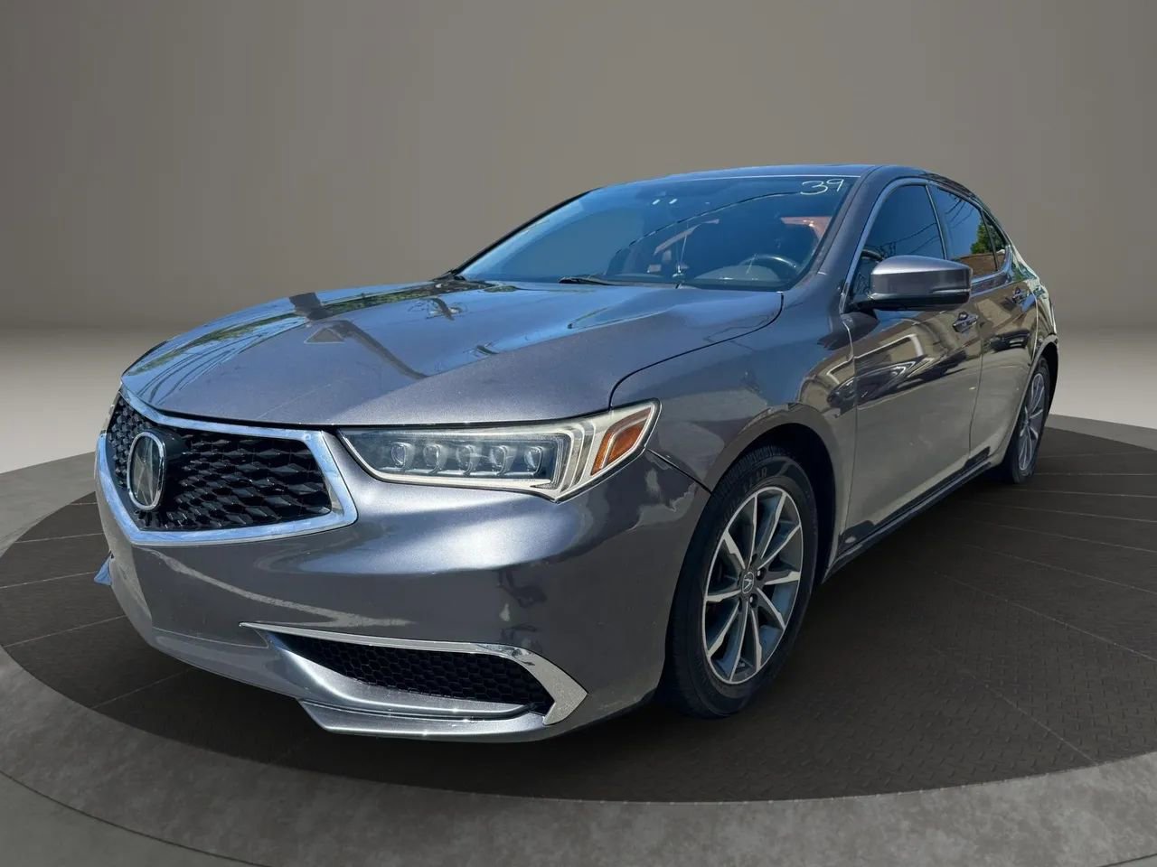 Used 2018 Acura TLX FWD image 1