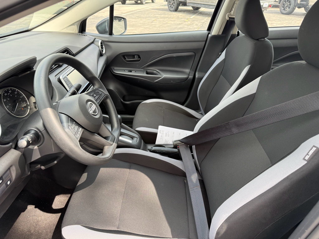 Used 2025 Nissan Versa S FWD image 9