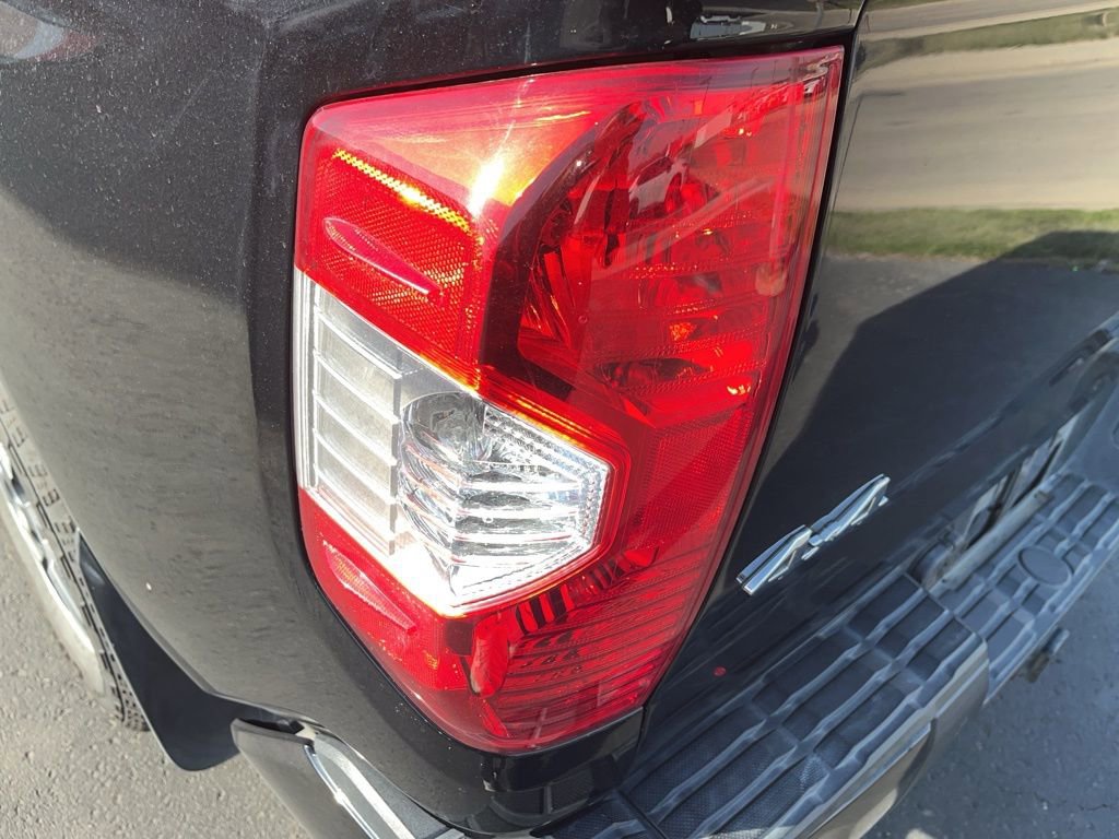 Used 2019 Toyota Tundra Platinum image 21