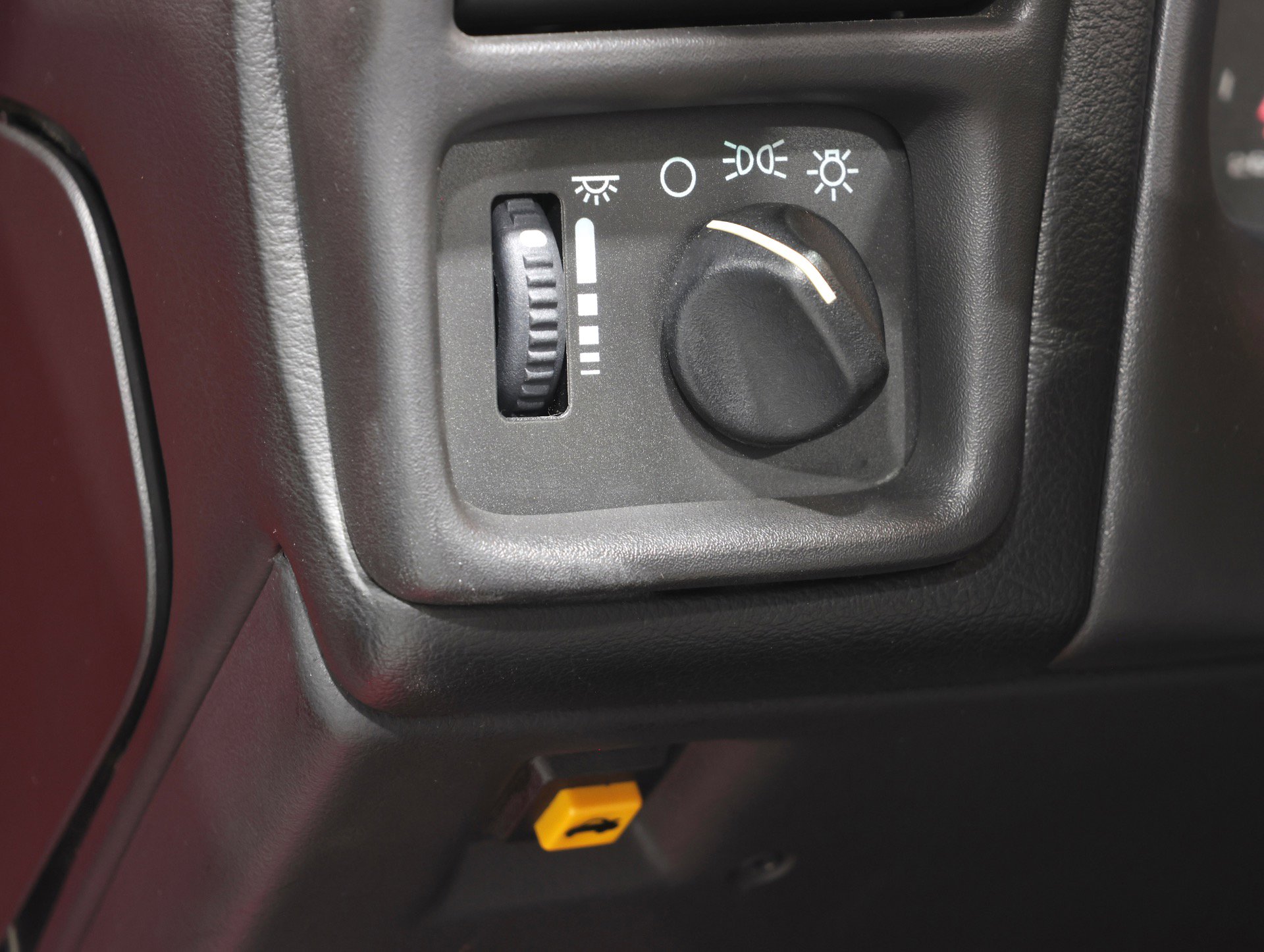 Used 2002 Chevrolet Camaro Z28 w/ SS Performance/Appearance Pkg RWD image 84