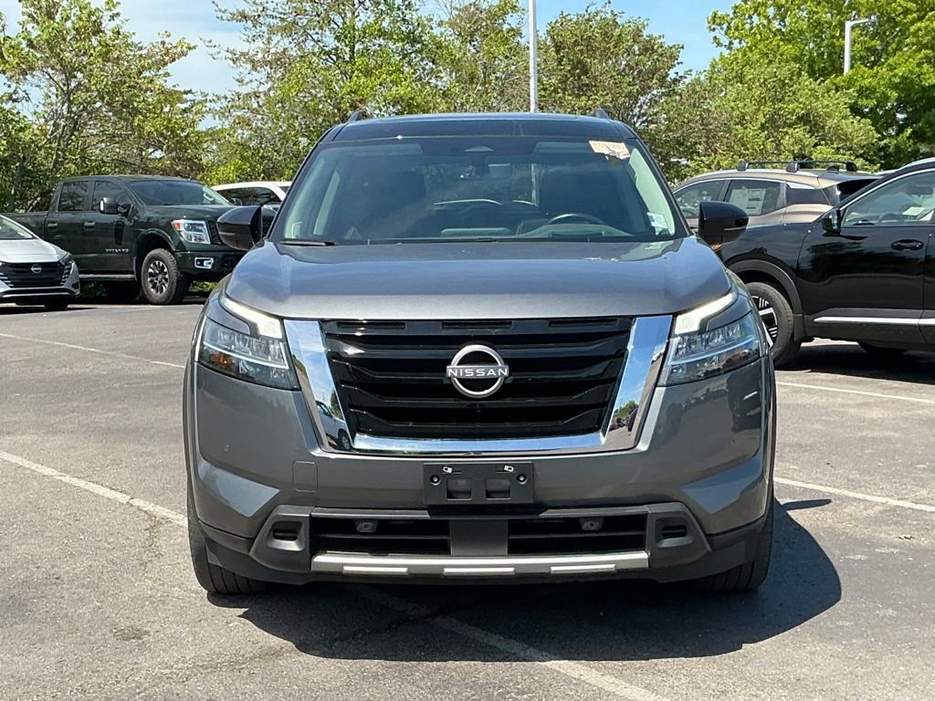 Used 2023 Nissan Pathfinder Platinum AWD/4WD image 27