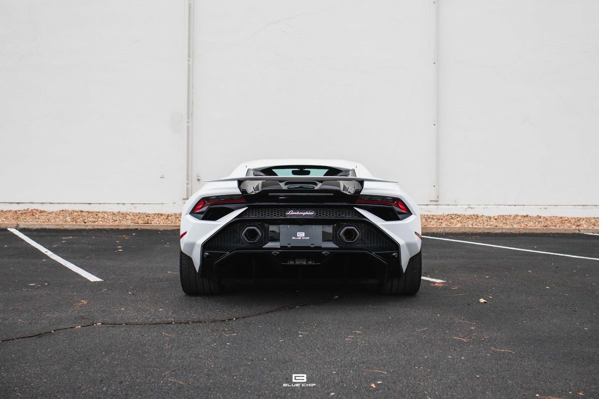 Used 2024 Lamborghini Huracan Tecnica image 30