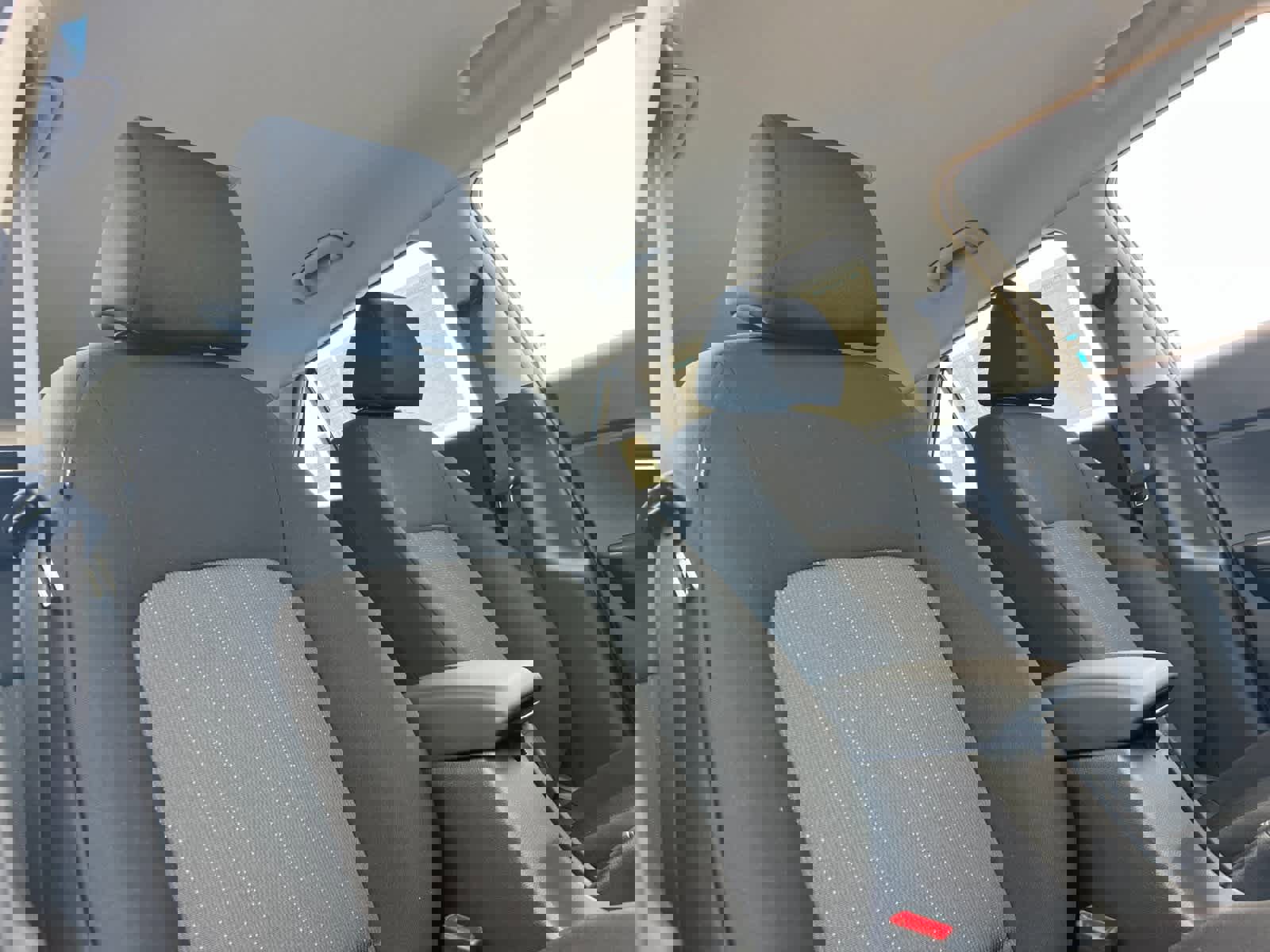 New 2026 Hyundai Venue SE image 17