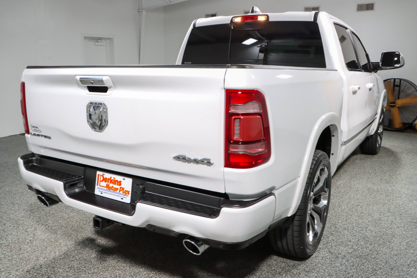 Used 2021 RAM 1500 Limited AWD/4WD image 7