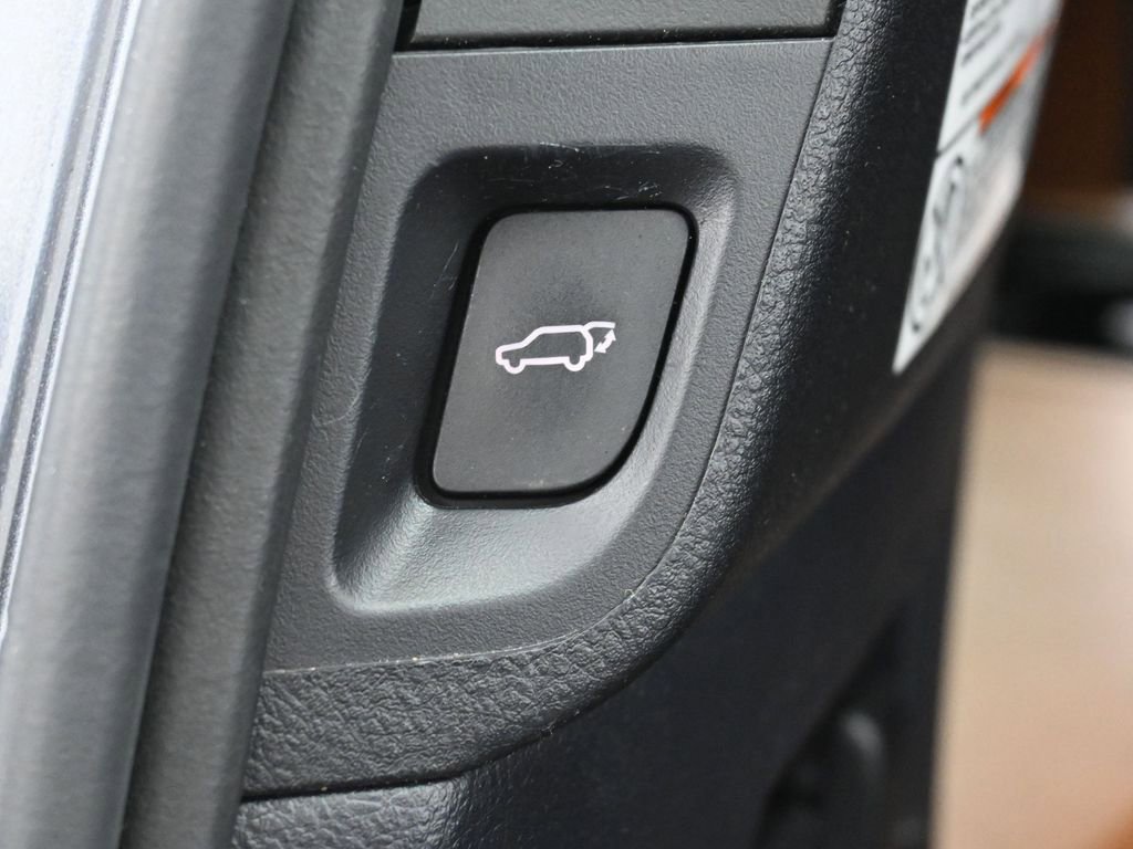 Certified 2021 Toyota Sequoia Platinum AWD/4WD image 40