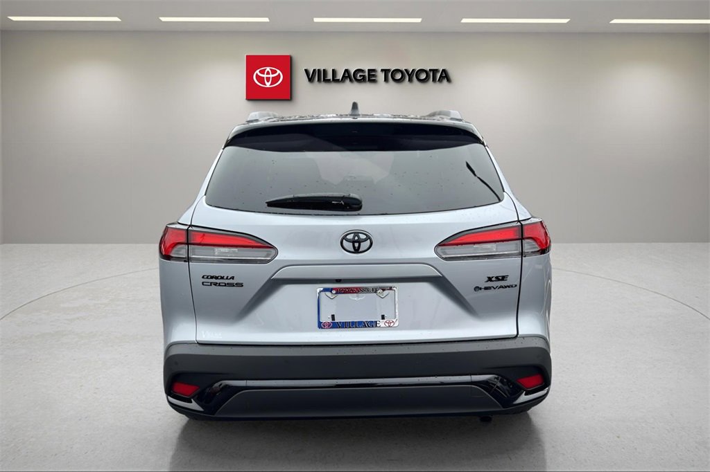 New 2026 Toyota Corolla Cross XSE image 4