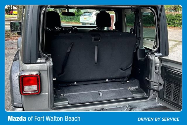 Used 2021 Jeep Wrangler Sport AWD/4WD image 32