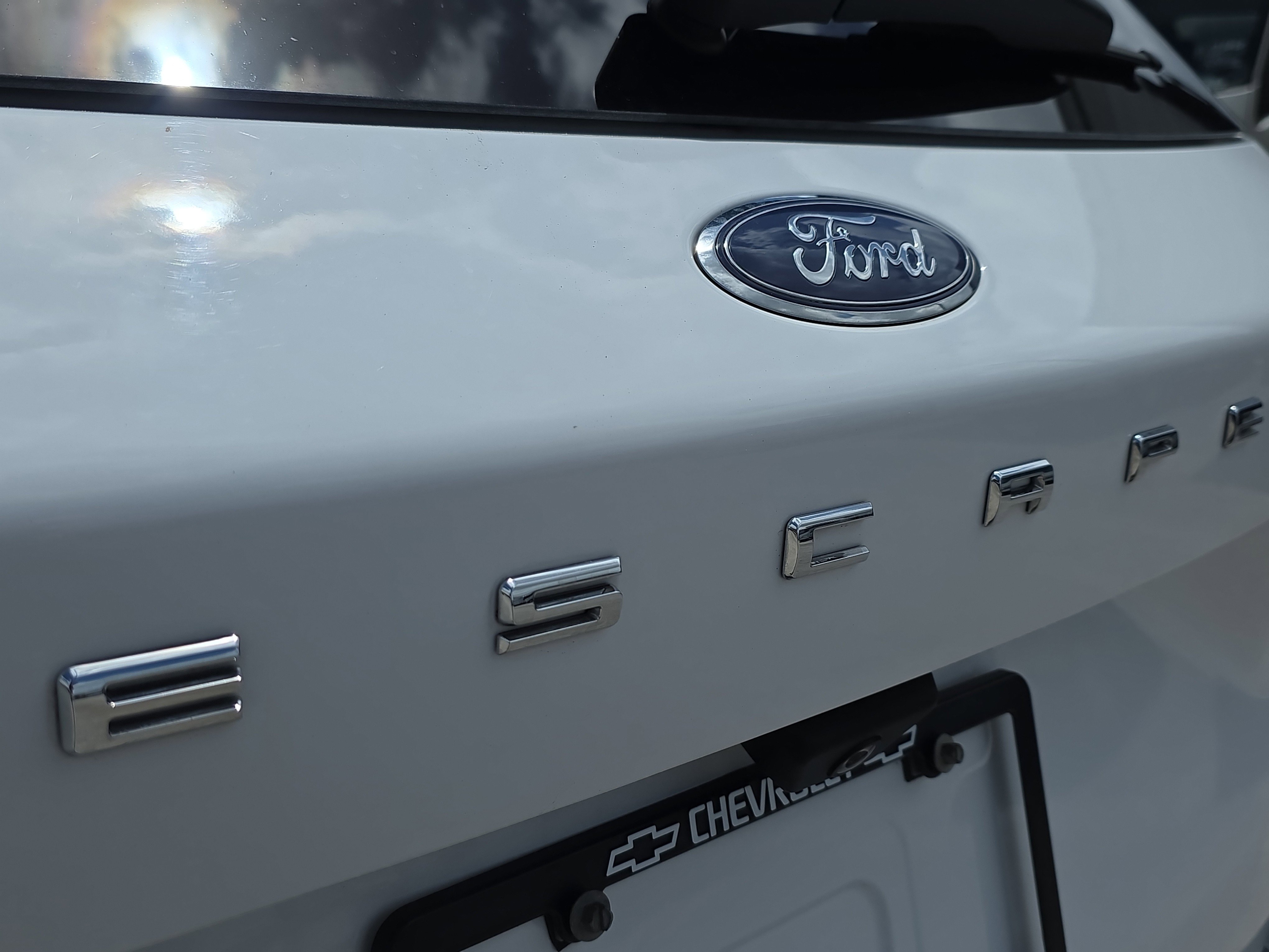 Used 2022 Ford Escape SE image 9