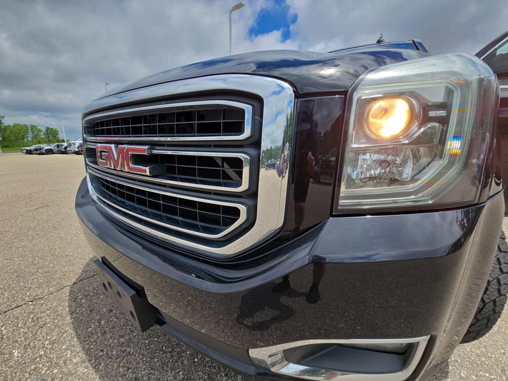 Used 2016 GMC Yukon SLT AWD/4WD image 35