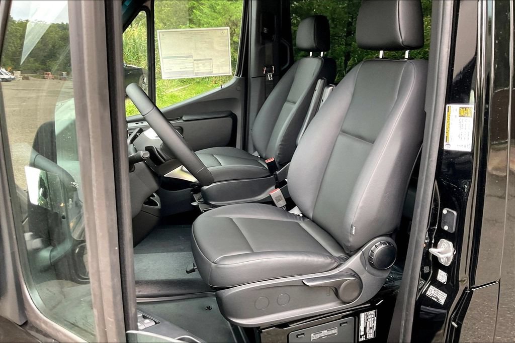 New 2026 Mercedes-Benz Sprinter 2500 image 8