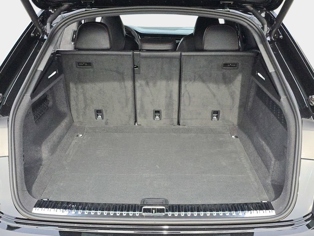 Certified 2025 Audi RS Q8 performance image 14