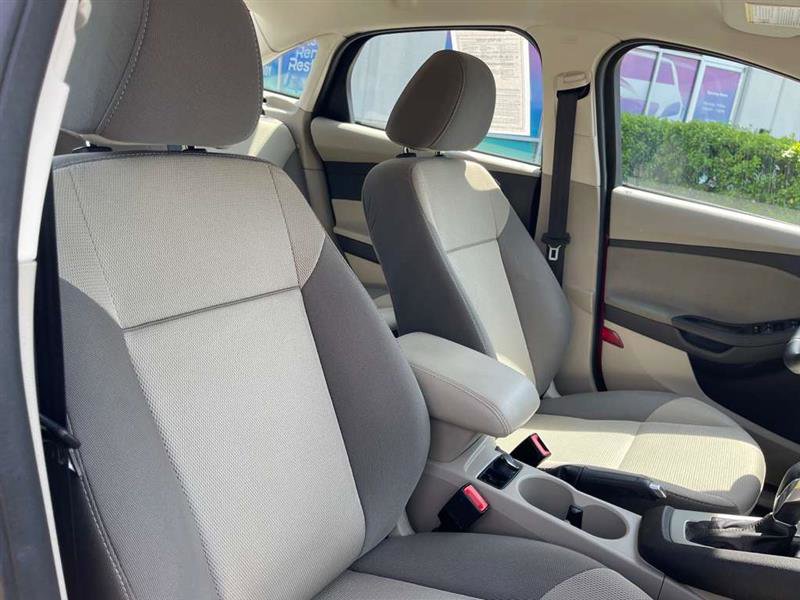 Used 2014 Ford Focus SE image 70