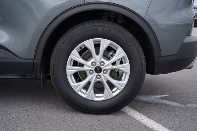 Used 2025 Ford Escape Active image 41