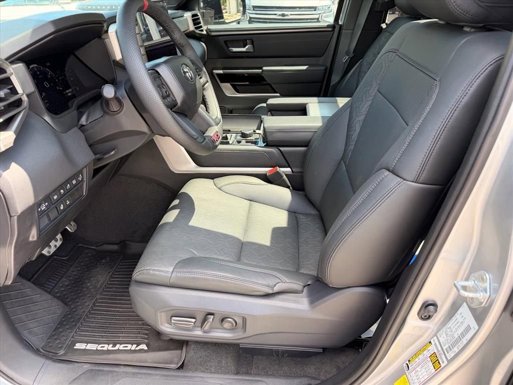 Used 2025 Toyota Sequoia Limited w/ TRD Off-Road Package AWD/4WD image 12