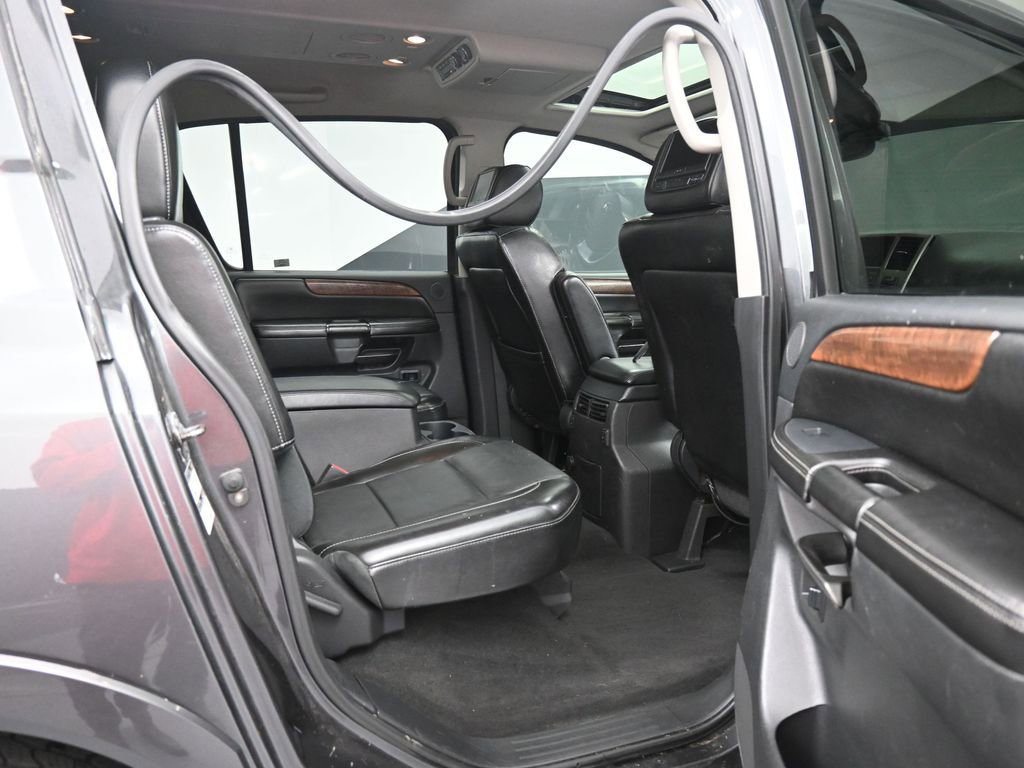Used 2012 Nissan Armada Platinum image 22