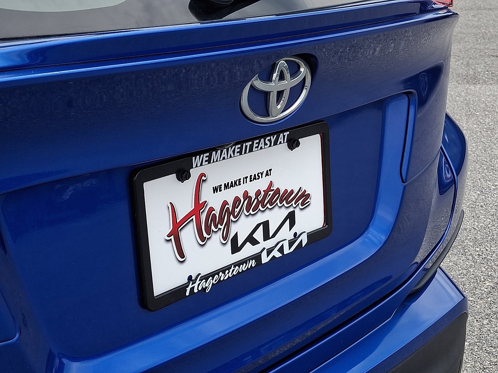 Used 2019 Toyota C-HR XLE FWD image 31