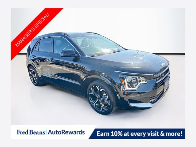 Used 2023 Kia Niro EX Touring