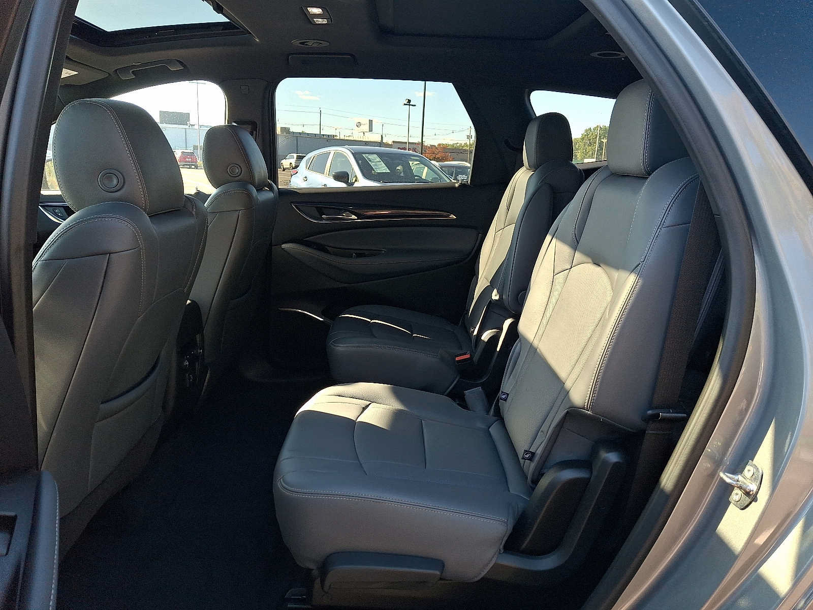Used 2023 Buick Enclave Essence w/ Experience Buick Package AWD/4WD image 10