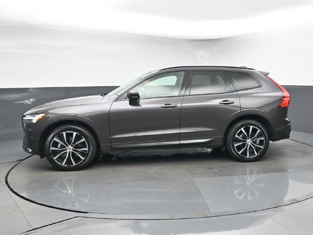 Used 2024 Volvo XC60 B5 Plus w/ Protection Package Premier AWD/4WD image 4