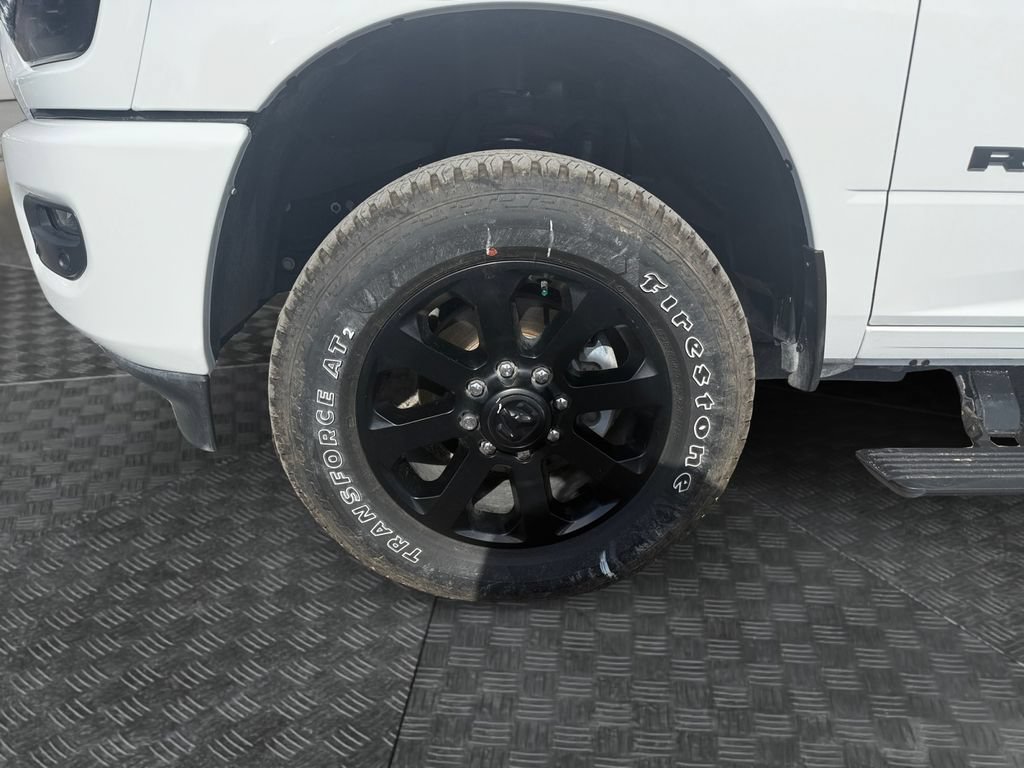 New 2025 RAM 2500 Laramie AWD/4WD image 14