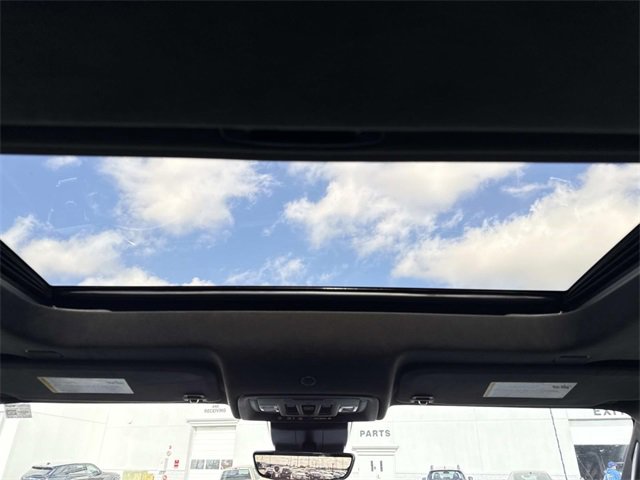 Used 2024 GMC Sierra 2500 Denali Ultimate image 17