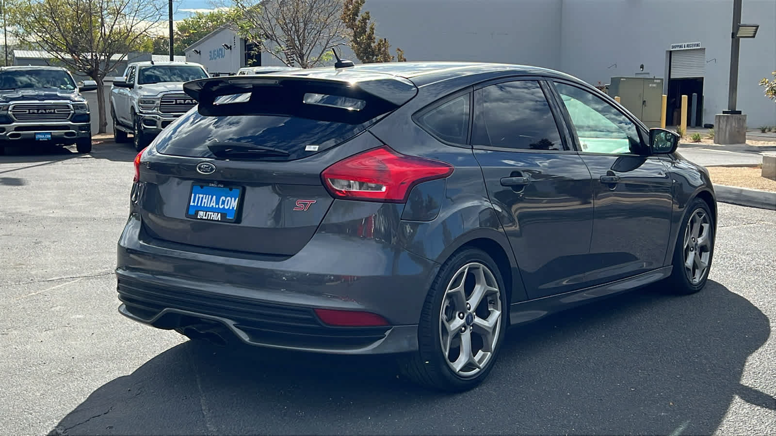 Used 2017 Ford Focus ST FWD image 5