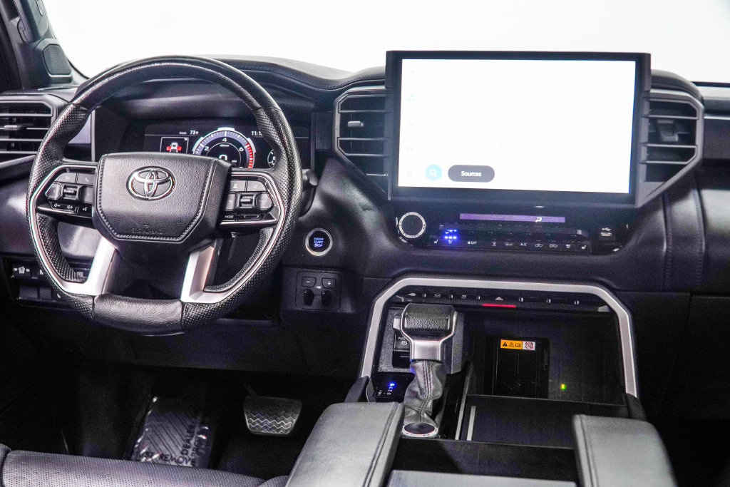 Used 2024 Toyota Tundra Platinum AWD/4WD image 19