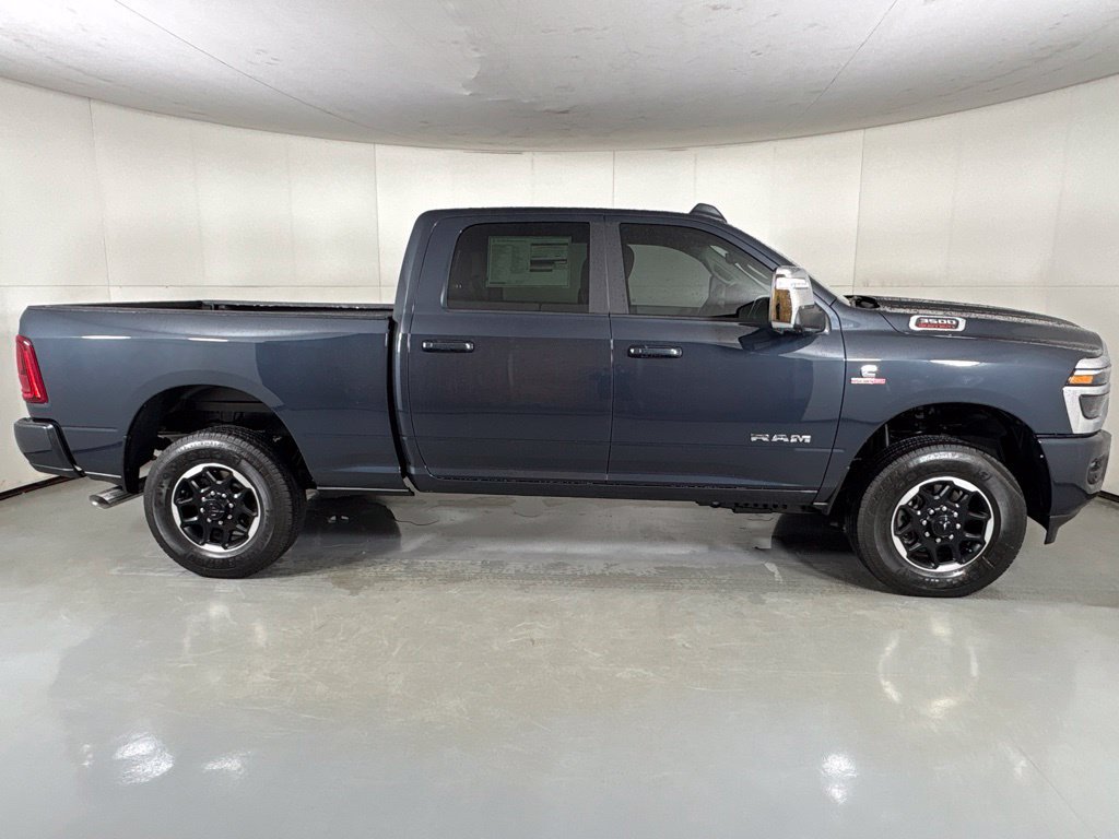 New 2027 RAM 3500 Laramie AWD/4WD image 9