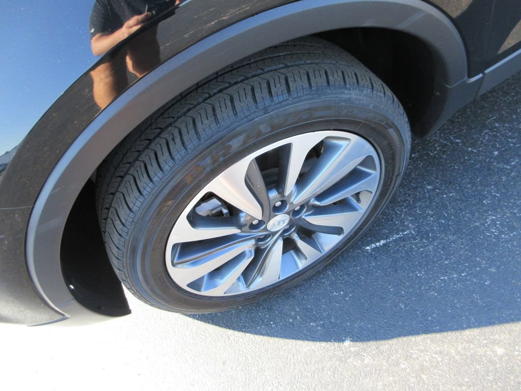 Certified 2022 Buick Encore Preferred w/ Safety Package AWD/4WD image 14