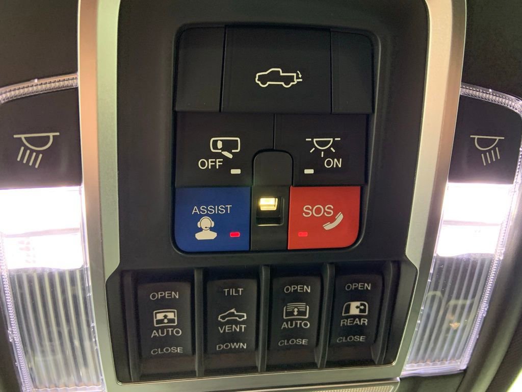 Used 2019 RAM 1500 Limited image 33