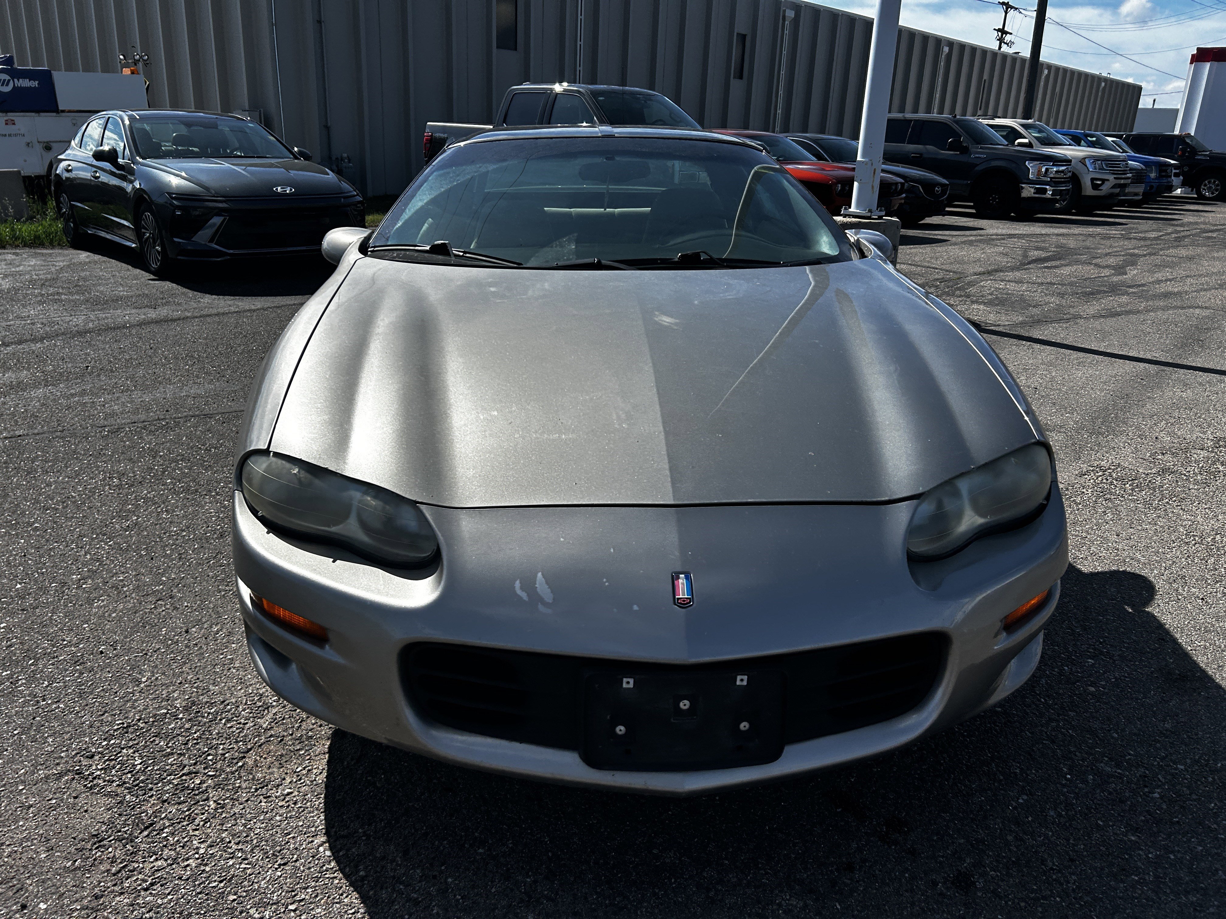 Used 2000 Chevrolet Camaro LT w/ Preferred Equipment Group 1 RWD image 8