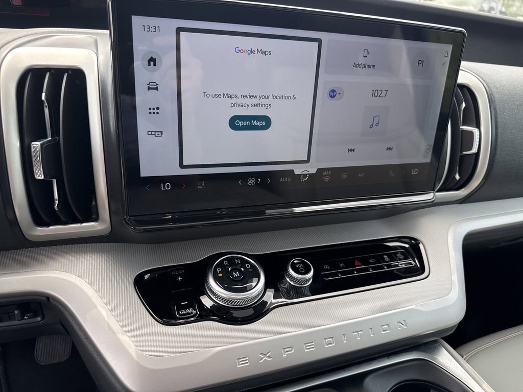 Used 2025 Ford Expedition Active AWD/4WD image 28