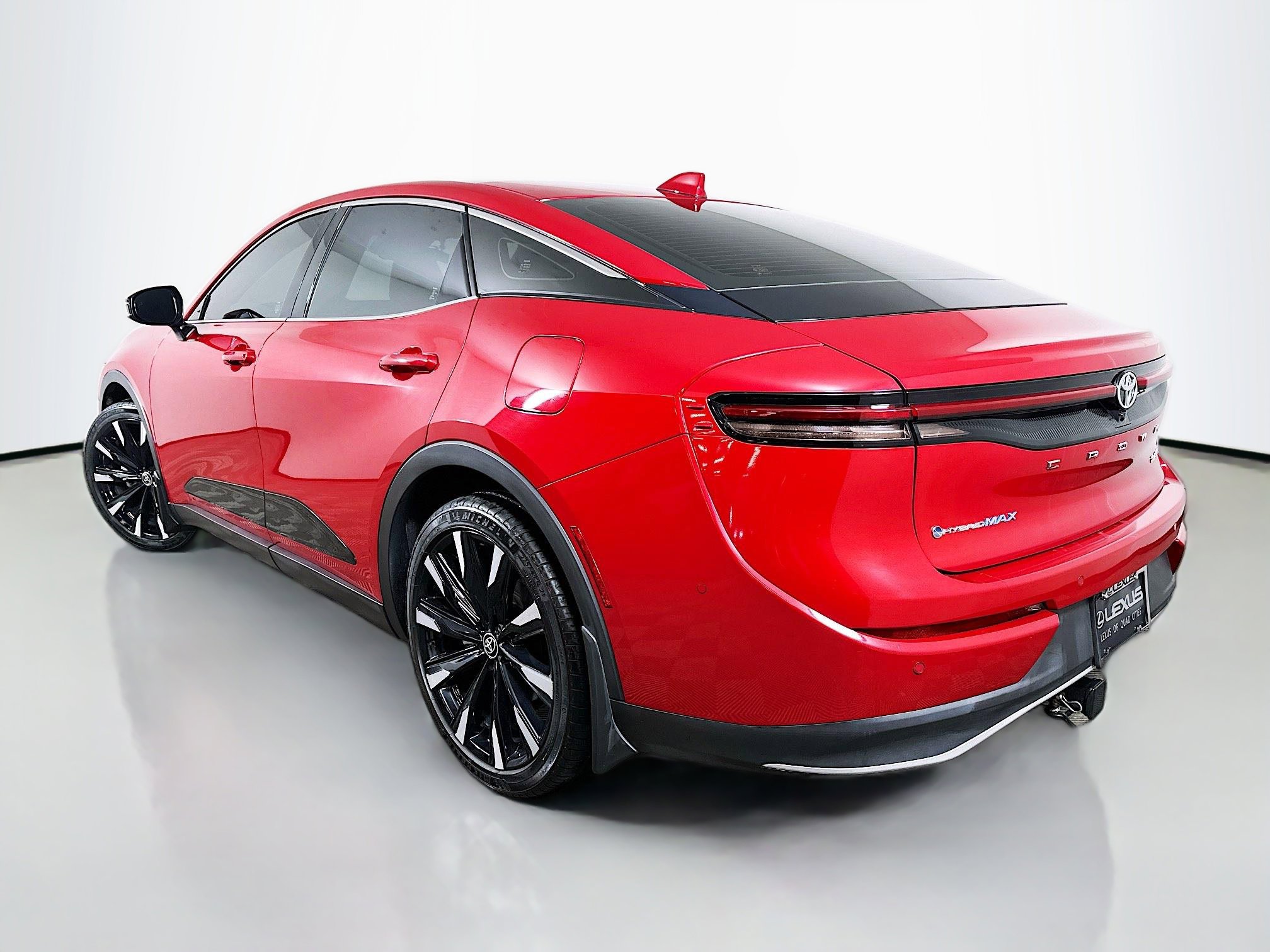 Used 2024 Toyota Crown Platinum image 5