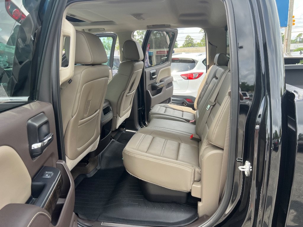 Used 2015 GMC Sierra 2500 Denali w/ Driver Alert Package AWD/4WD image 12