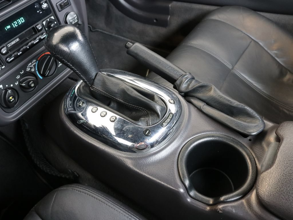 Used 2001 Chrysler Prowler RWD image 28