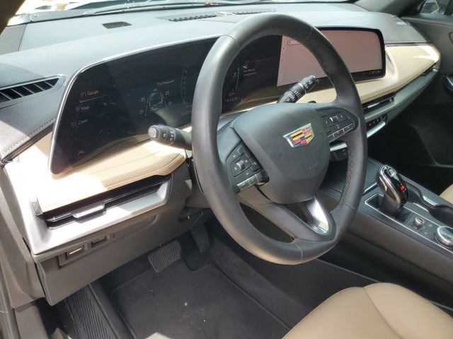 Used 2024 Cadillac XT4 Luxury FWD image 17