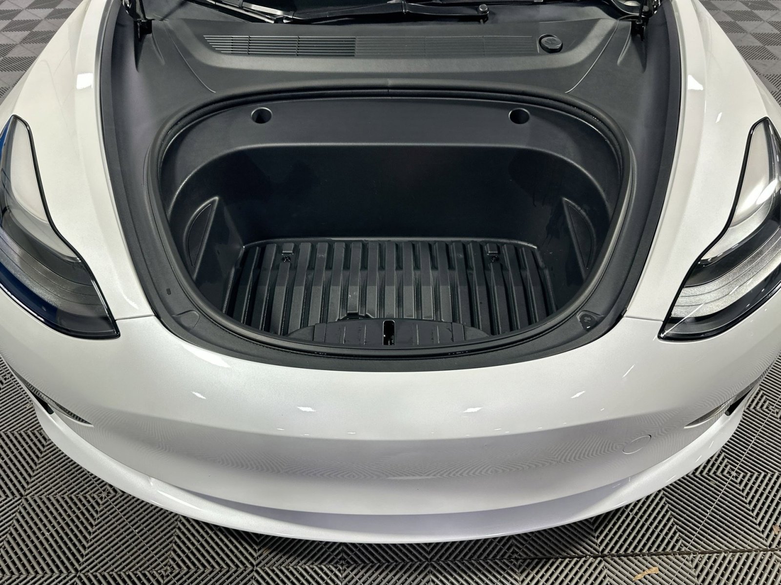 Used 2023 Tesla Model 3 Standard Range image 35