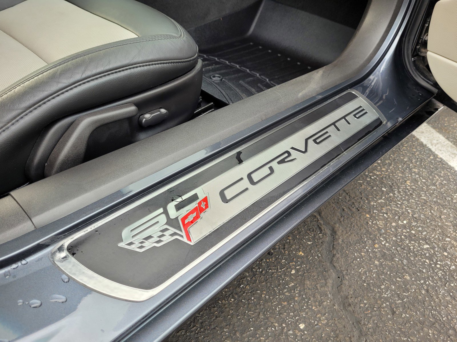 Used 2013 Chevrolet Corvette Grand Sport w/ 2LT Preferred Equipment Group image 21