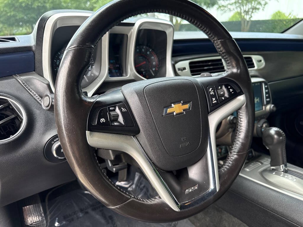 Used 2014 Chevrolet Camaro SS w/ RS Package RWD image 16