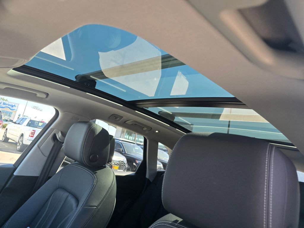 Used 2021 Audi Q5 e Premium w/ Convenience Package image 15